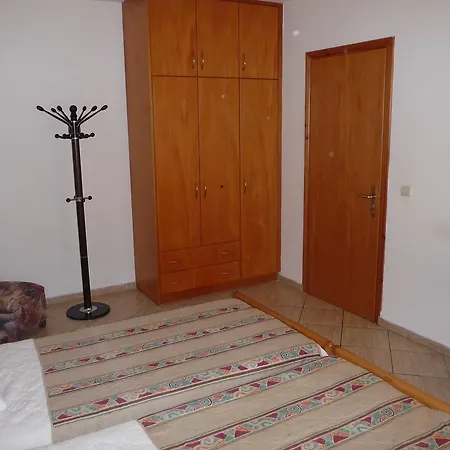 Katerina & Efi Apartment