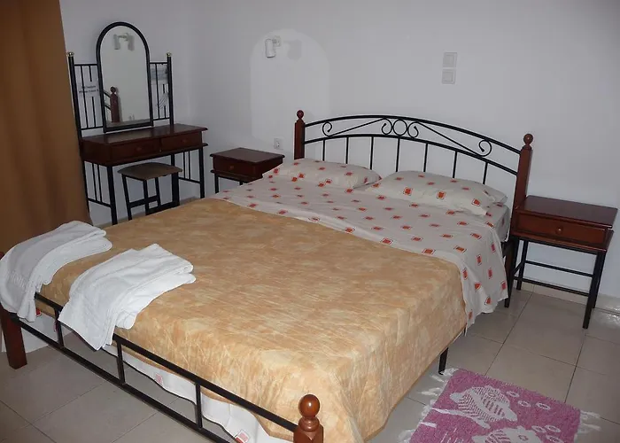 Katerina & Efi * ماستيخاري